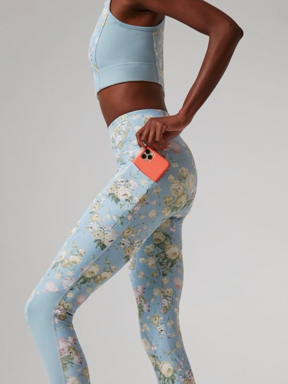 Tuckernuck Sport Heirloom Blue Floral Leggings Size M Side Pockets